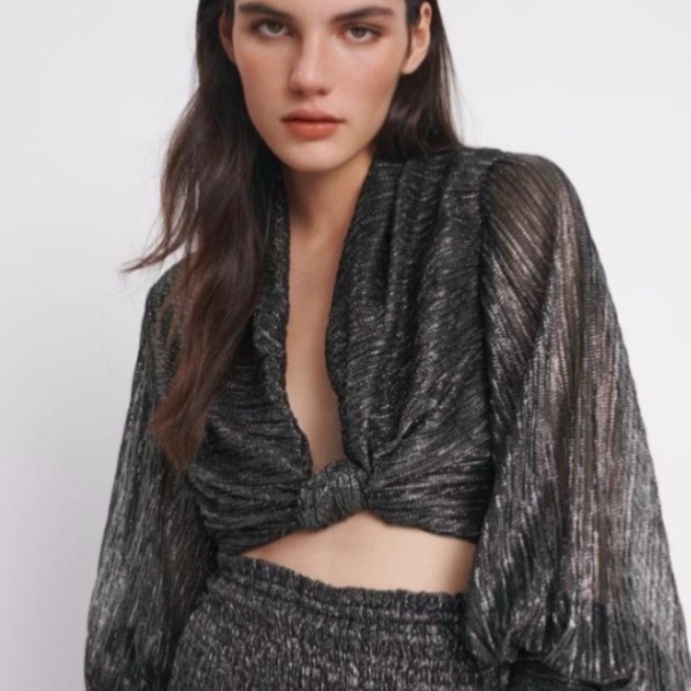 Zara Metallic Thread Top with Knot - Size XS - BNWT